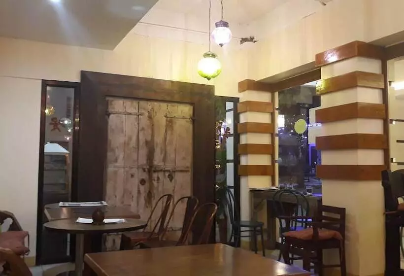 בית מלון כפרי Reyna S The Haven And Gardens