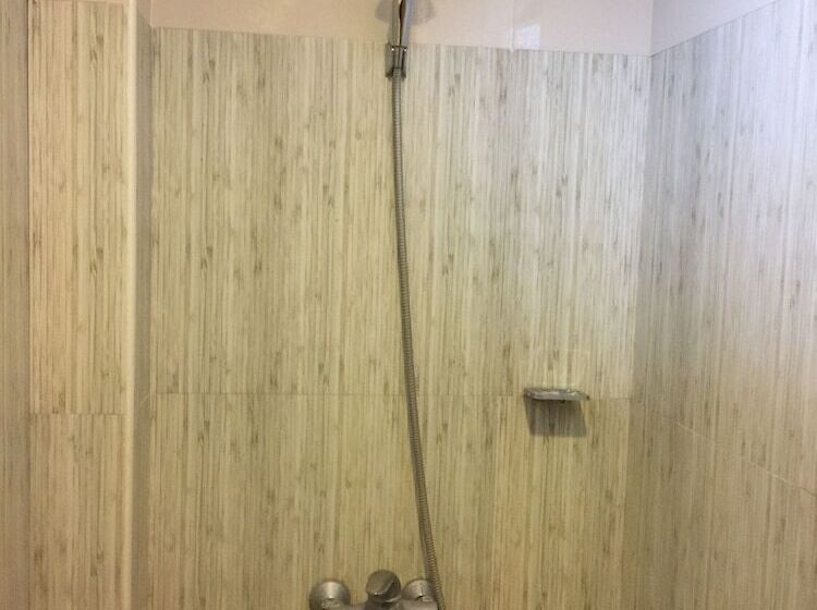 Szálloda Reyna S The Haven And Gardens