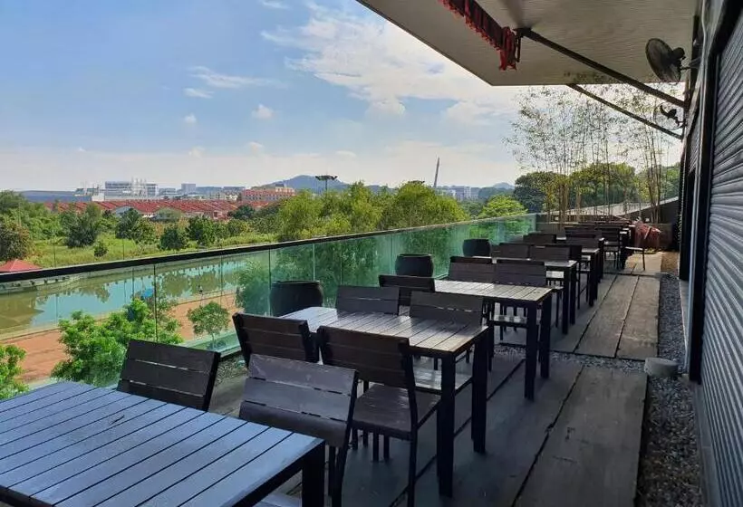 Hotel Riverfront Sentral Boutique