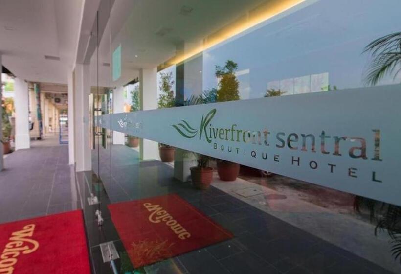 هتل Riverfront Sentral Boutique