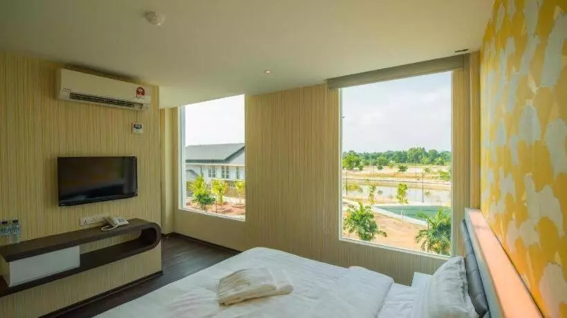 Hotel Riverfront Sentral Boutique