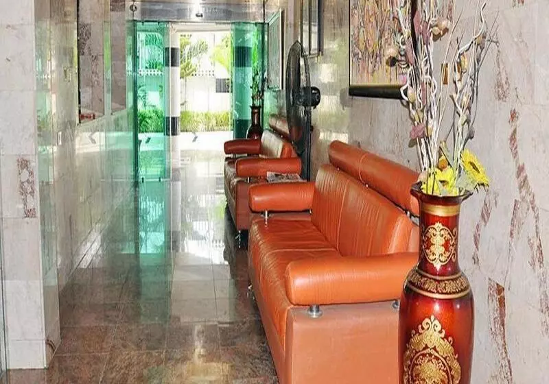 Royalview Hotel And Suites