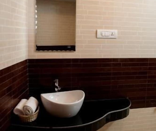 هتل Thagu Chhen A Boutique