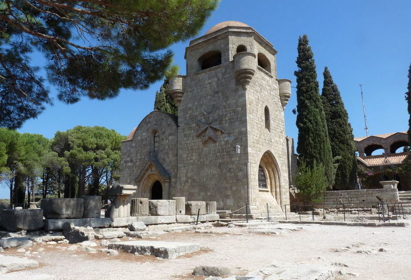 فندق Vivian Studios