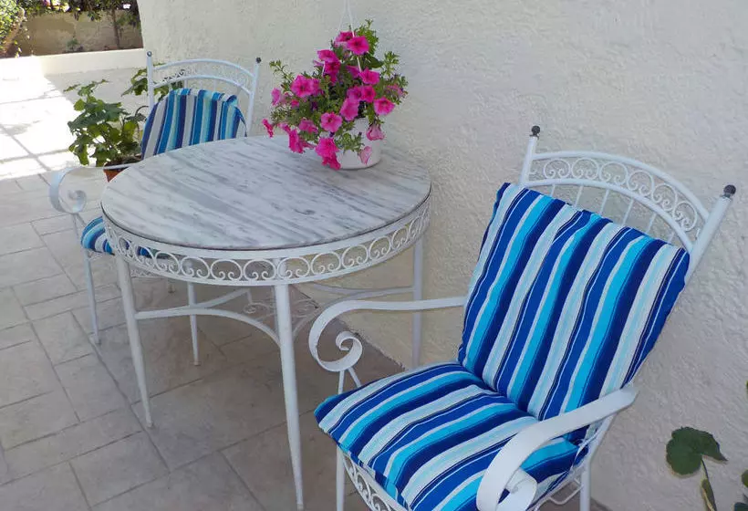 호텔 Vivian Studios