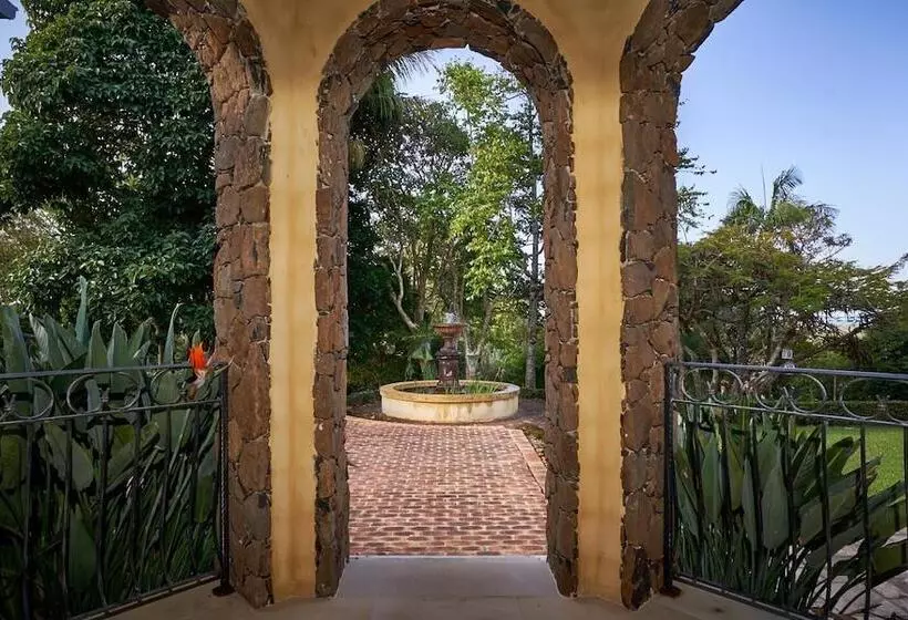 Пансион Victorias At Ewingsdale