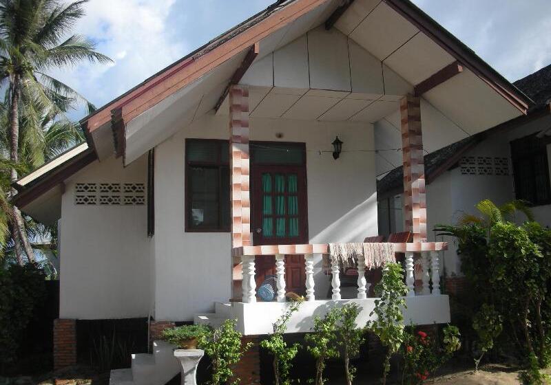 استراحتگاه Palm Point Village