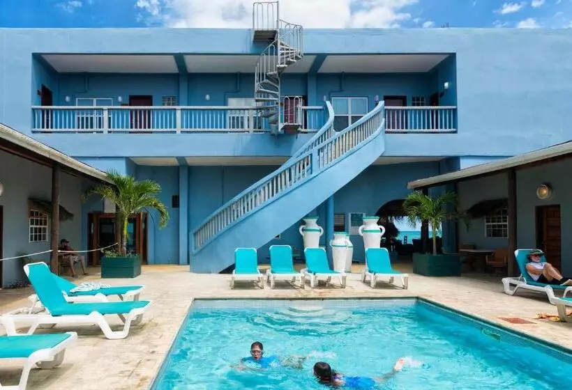 Resort Parrot Cove Lodge