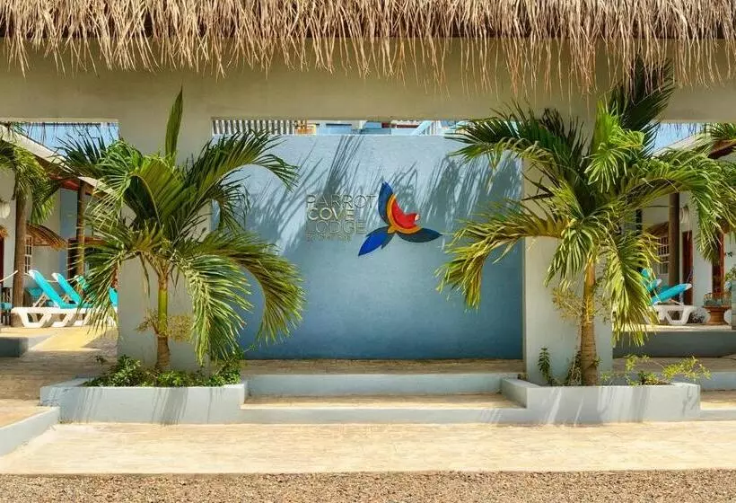 Resort Parrot Cove Lodge