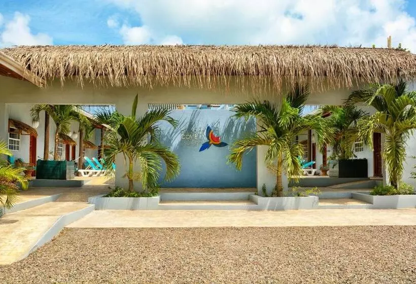 Resort Parrot Cove Lodge