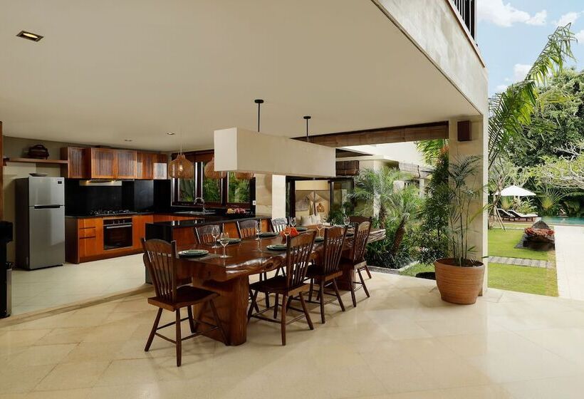 リゾートホテル Villa Nelayan By Nakula