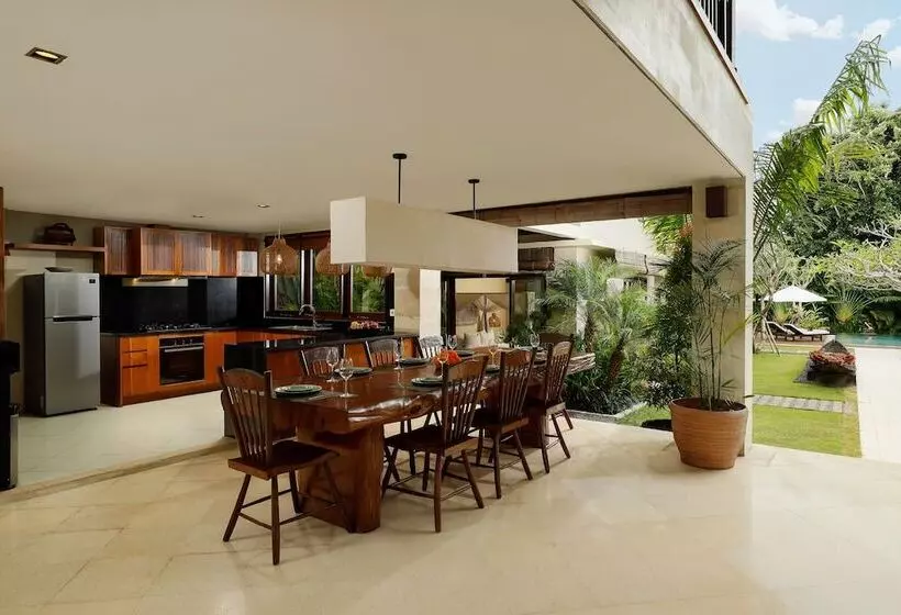 אתר נופש Villa Nelayan By Nakula