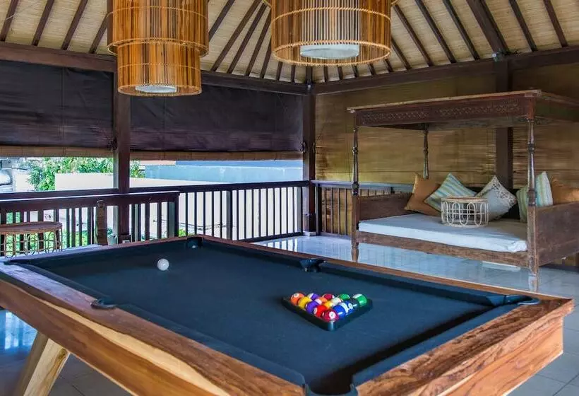 אתר נופש Villa Nelayan By Nakula