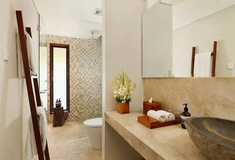 אתר נופש Villa Nelayan By Nakula