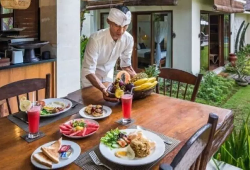 אתר נופש Villa Nelayan By Nakula