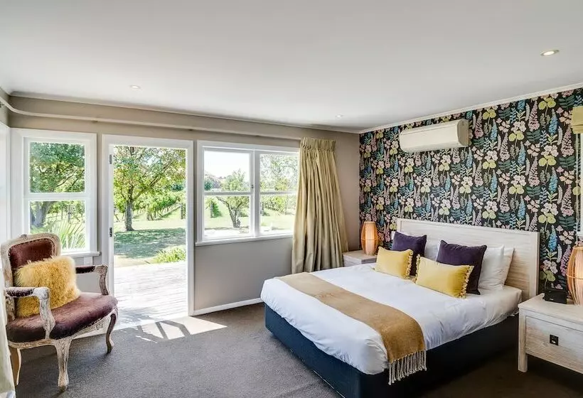 The Farmhouse At Mission Estate