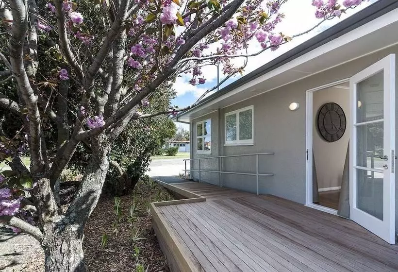 The Farmhouse At Mission Estate