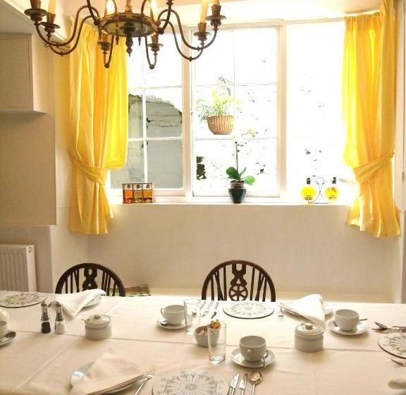 Aamiaismajoitus (B&B) The Fernery