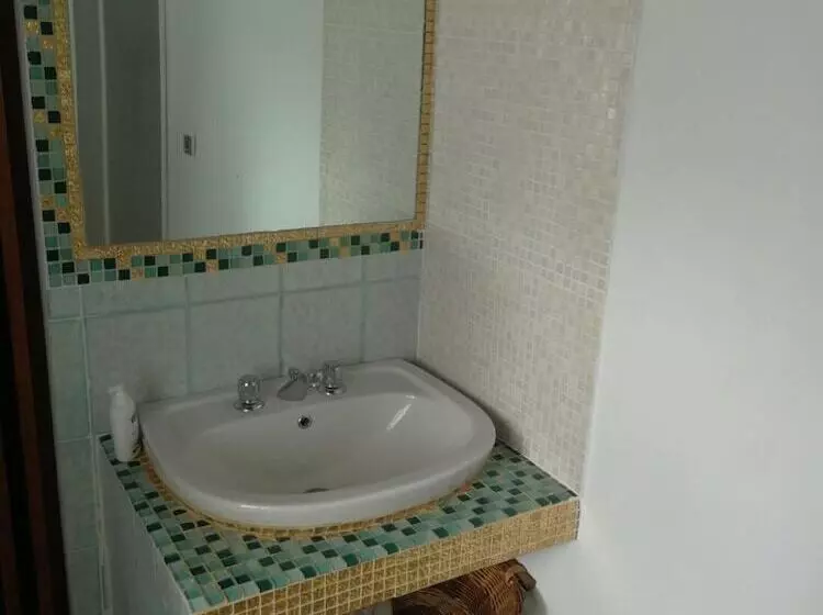 ペンション Casetta Verde   Economy Twin Room