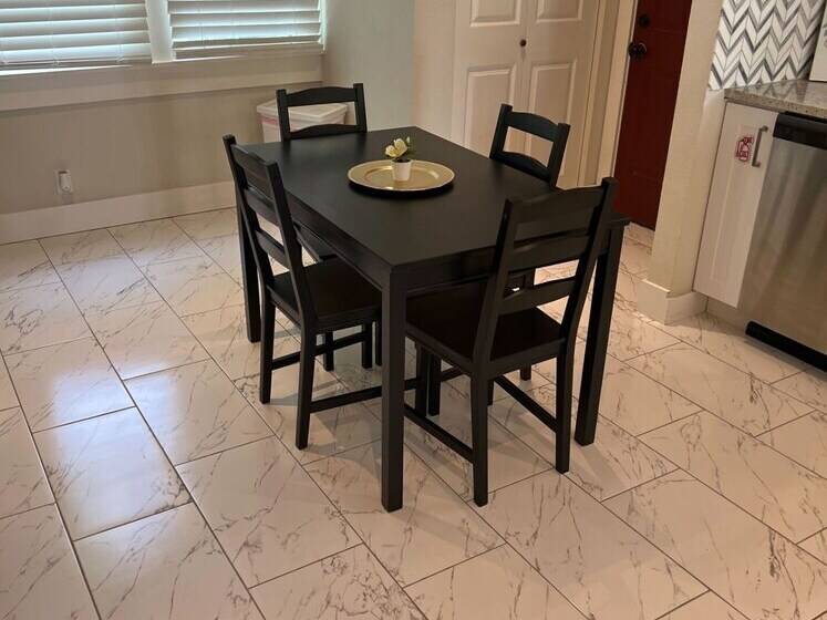 Charming Bungalow Near Historic Downtown