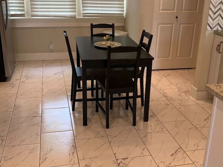 Charming Bungalow Near Historic Downtown