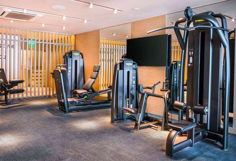 هتل Hilton Kinshasa