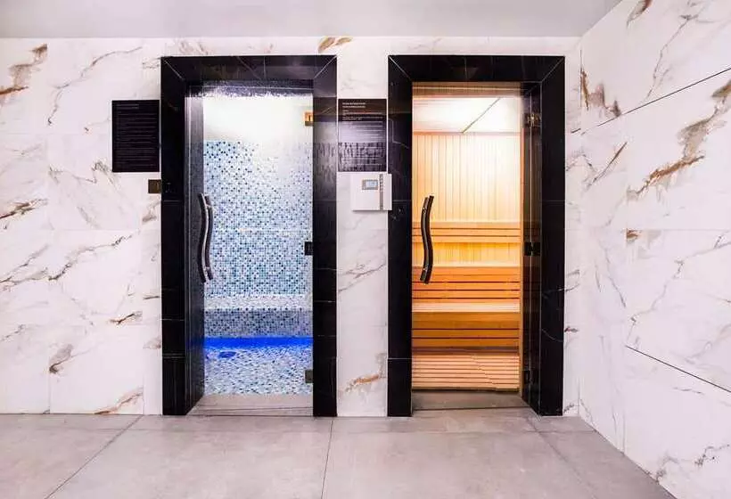 هتل Hilton Kinshasa