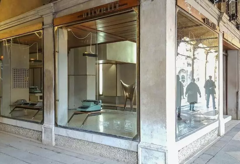 پانسیون San Marco Design Suites