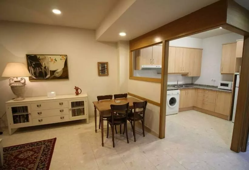 Apartaments St. Jordi Comtal
