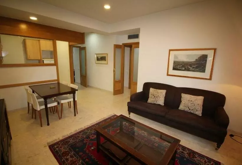 Apartaments St. Jordi Comtal