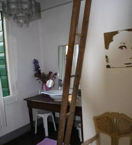 تختخواب و صبحانه 19 Borgo Cavour