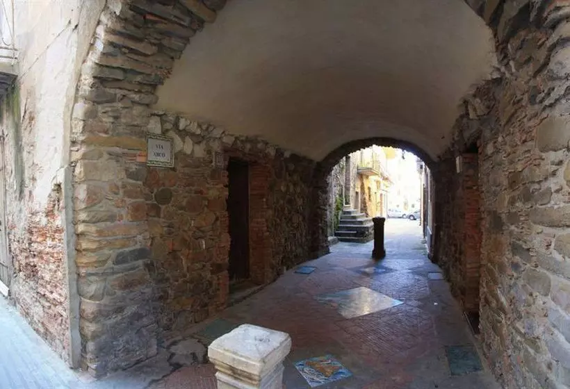 مبيت وإفطار Pacetti's Place