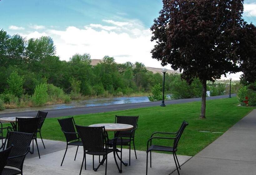 Hotel Baymont By Wyndham Yakima Riverfront