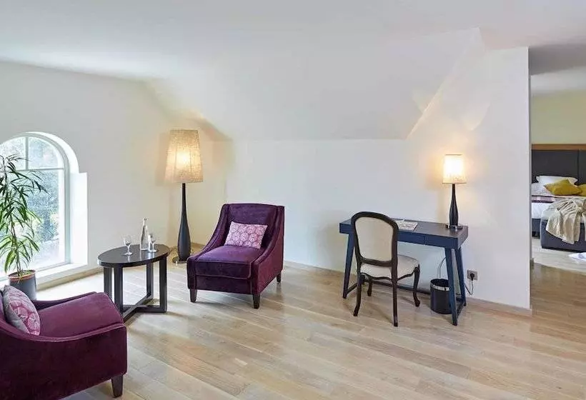 ホテル Castel Maintenon   Handwritten Collection