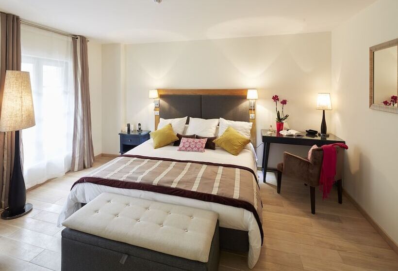 فندق Castel Maintenon   Handwritten Collection