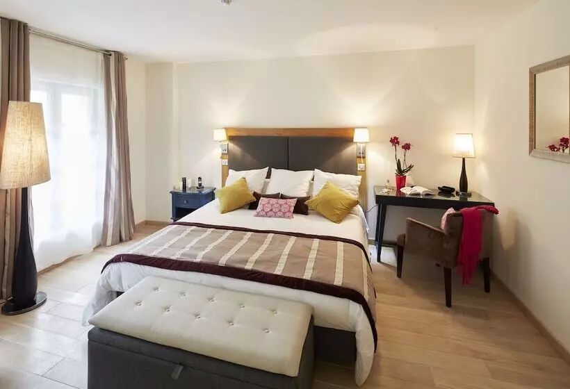 ホテル Castel Maintenon   Handwritten Collection