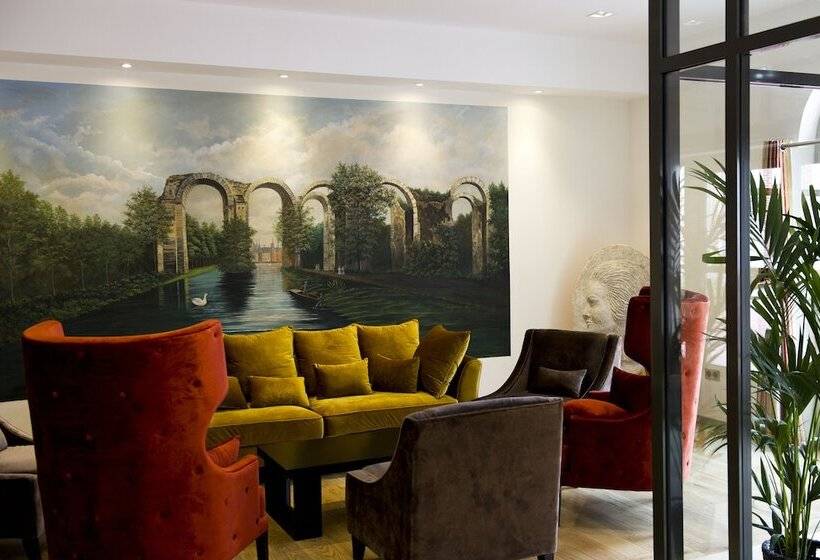 فندق Castel Maintenon   Handwritten Collection