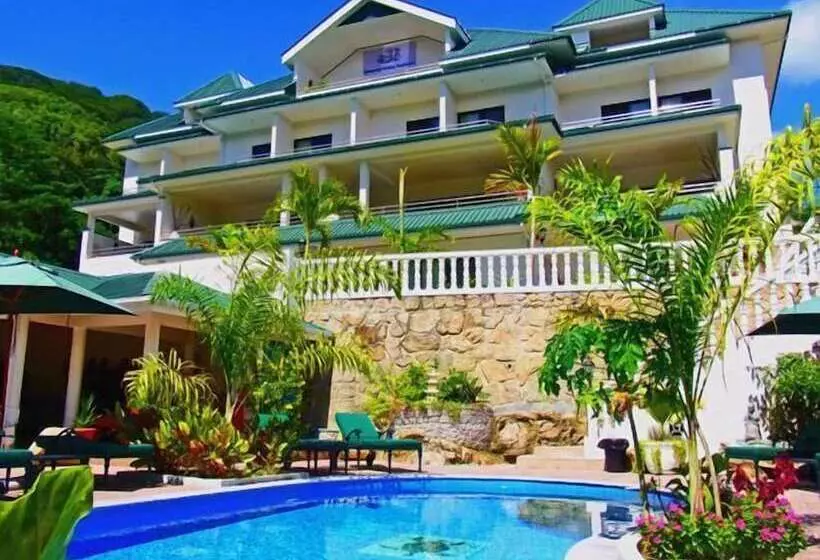 هتل Hanneman Holiday Residence