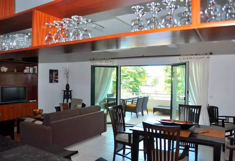 هتل Hanneman Holiday Residence