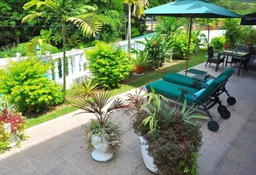 هتل Hanneman Holiday Residence