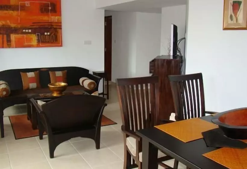 هتل Hanneman Holiday Residence