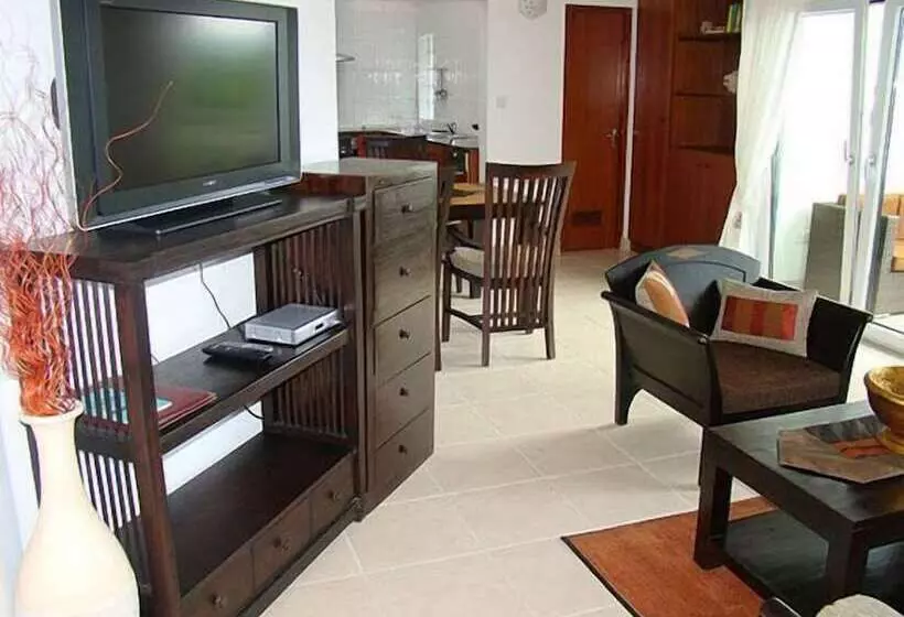 هتل Hanneman Holiday Residence