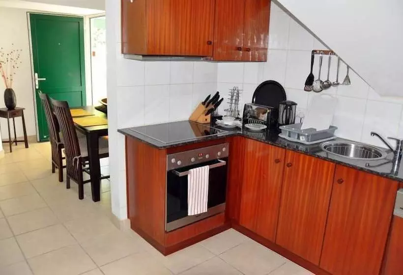 هتل Hanneman Holiday Residence