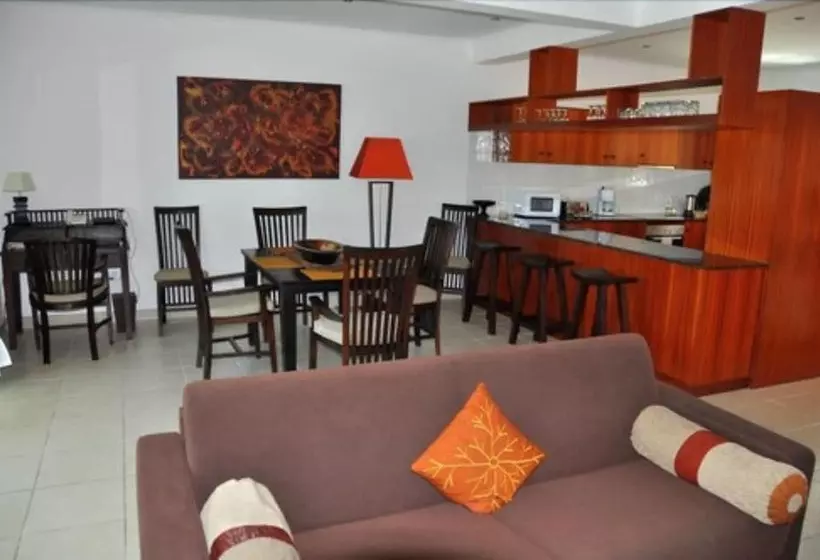 هتل Hanneman Holiday Residence