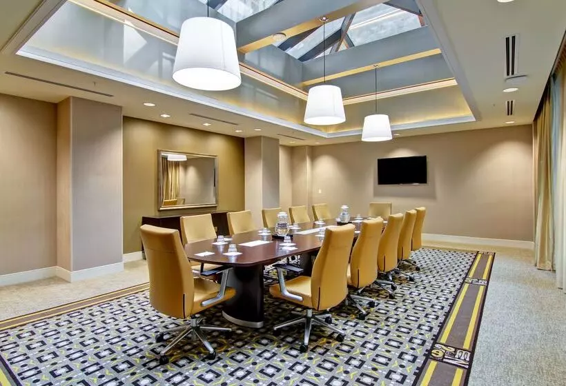 Hotel Homewood Suites By Hilton Cincinnati Downtown