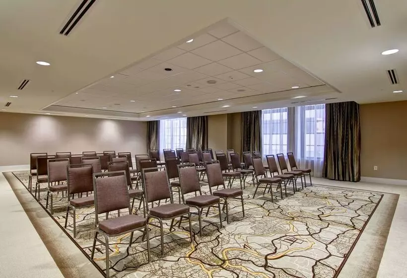 Hotel Homewood Suites By Hilton Cincinnati Downtown