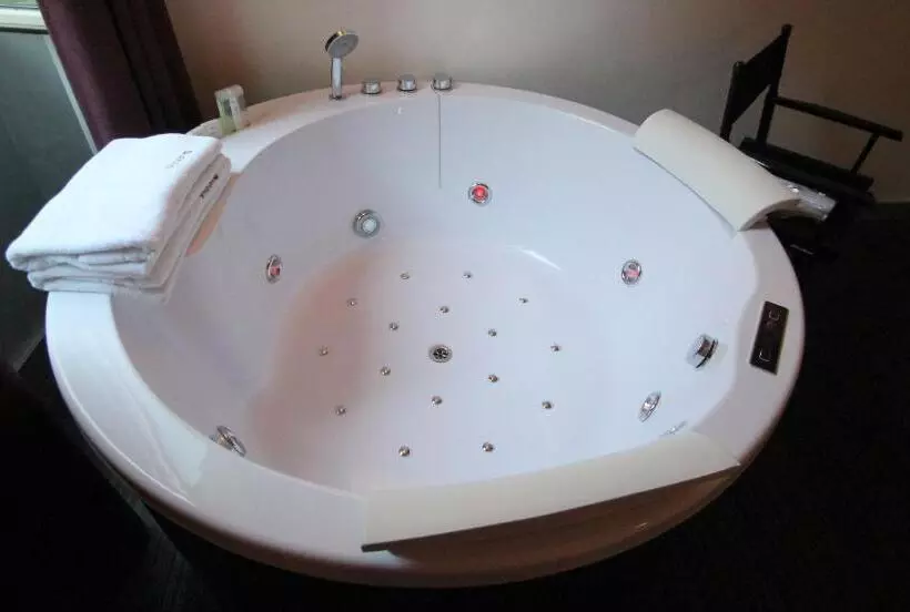 هتل Guesthouse O Affittacamere Irooms Campo Dei Fiori