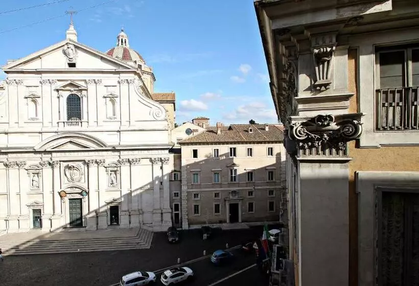 هتل Guesthouse O Affittacamere Irooms Campo Dei Fiori