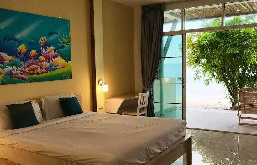 هتل Koh Mook Riviera Beach Resort