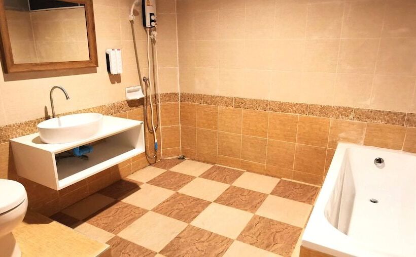 فندق Koh Mook Riviera Beach Resort